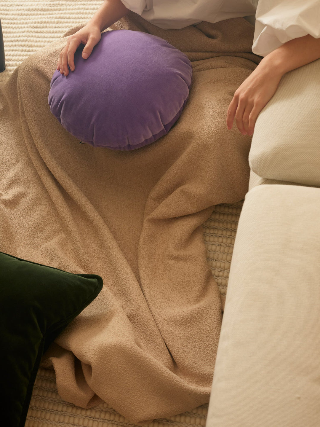 Hommey Junior Velvet Round Cushion - Grape