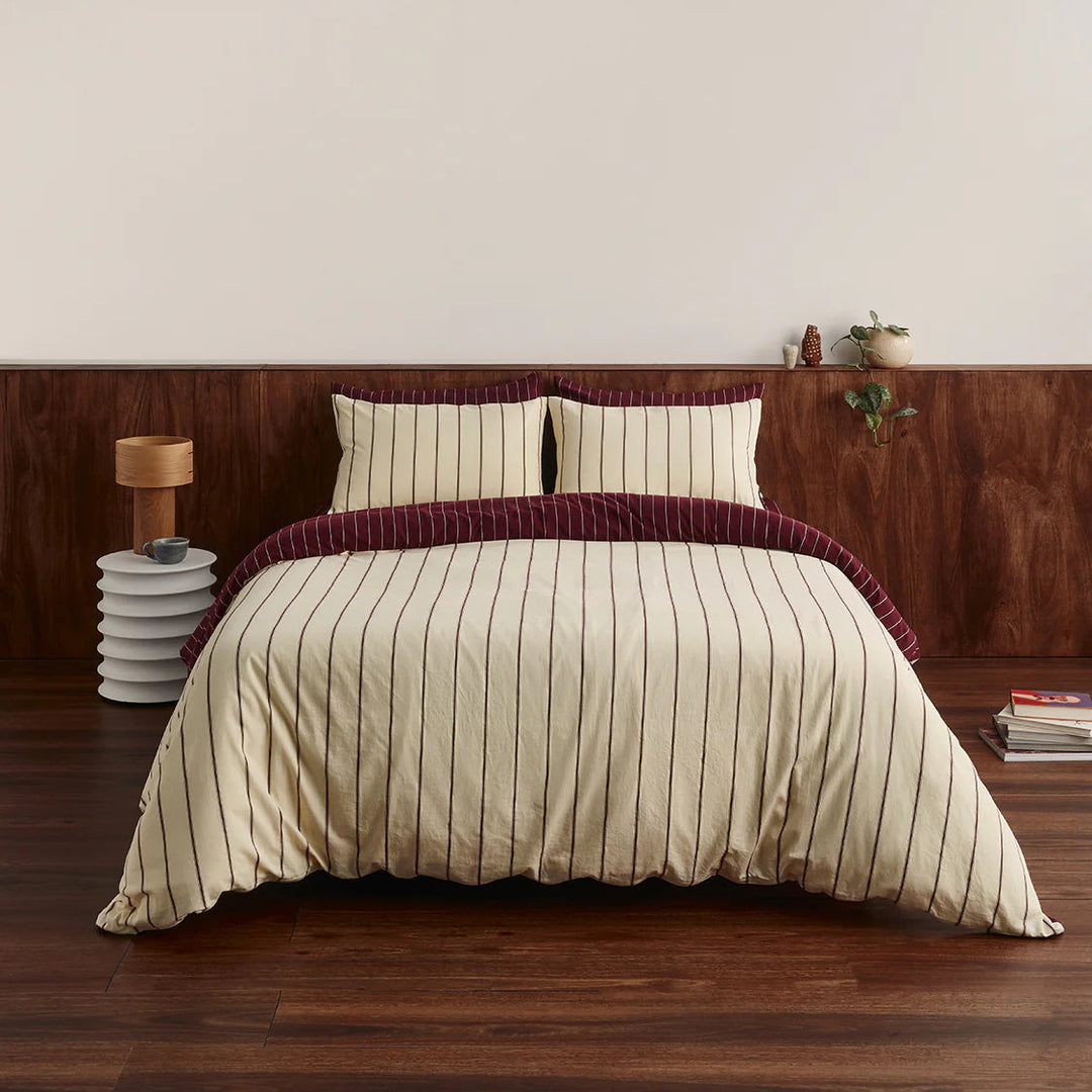Hommey Quilt Cover - Chamomile / Wine