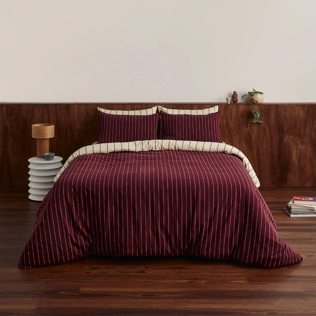 Hommey Quilt Cover - Chamomile / Wine