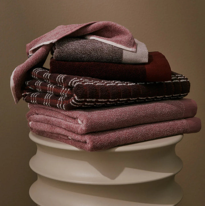 Hommey Bath Towel - Iris