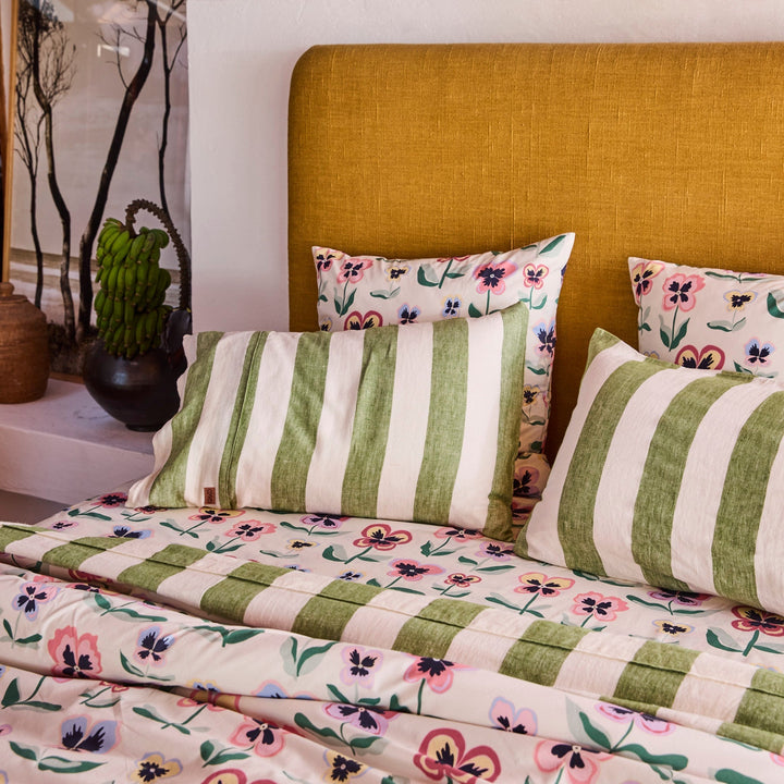 Kip & Co Pretty Pansy Organic Cotton Fitted Sheet