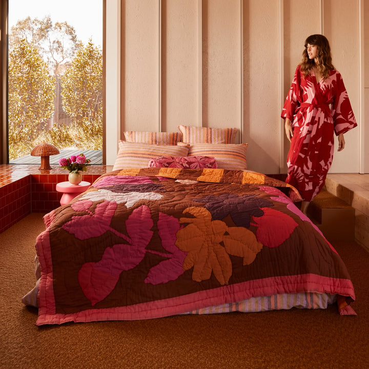 Bonnie & Neil Floral Appliqué Pink Bedspread