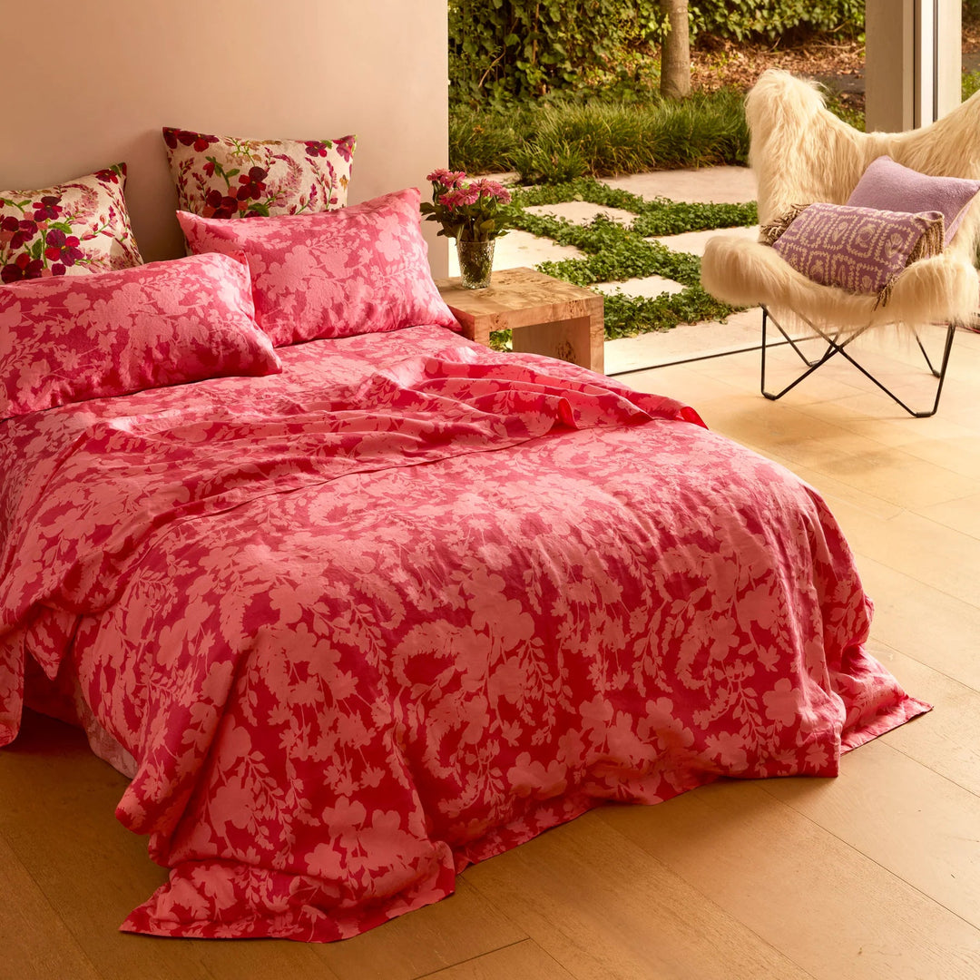 Bonnie & Neil Petal Pink Linen Quilt Cover