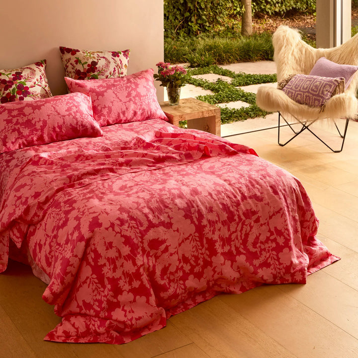 Bonnie & Neil Petal Pink Linen Quilt Cover