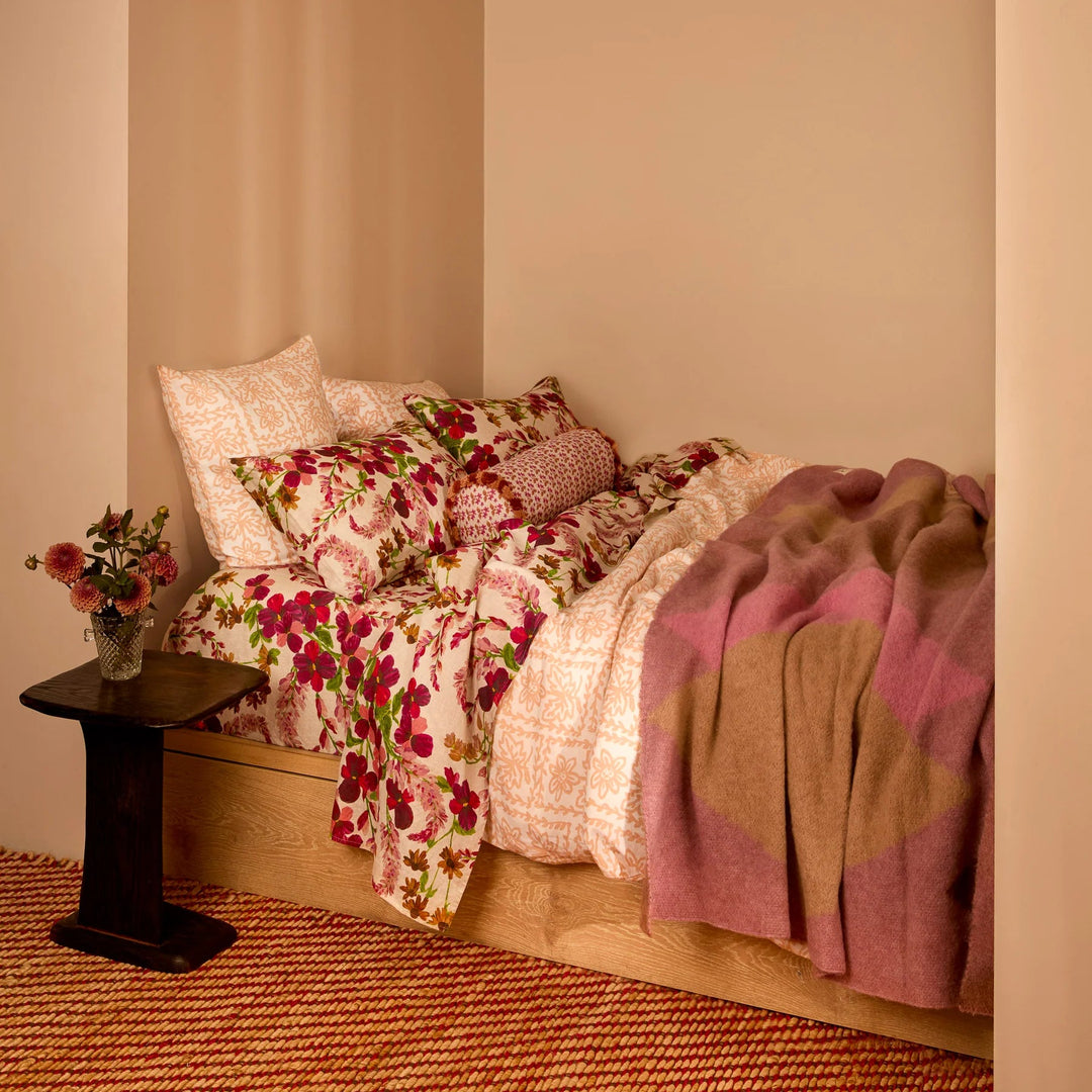 Bonnie & Neil Lupin Multi Linen Fitted Sheet