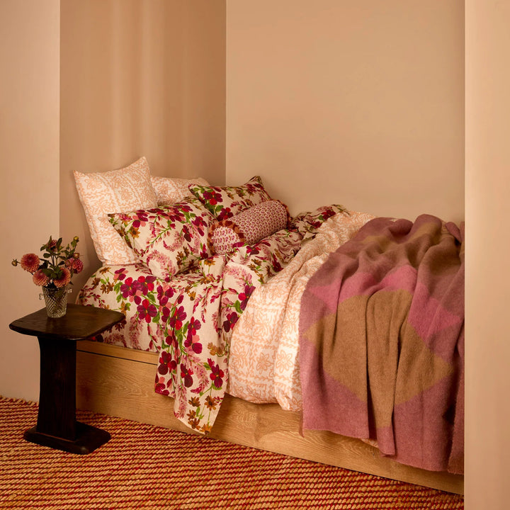 Bonnie & Neil Lupin Multi Linen Fitted Sheet
