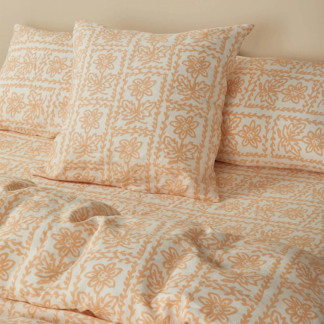 Bonnie & Neil Daisy Buff Linen European Pillowcases