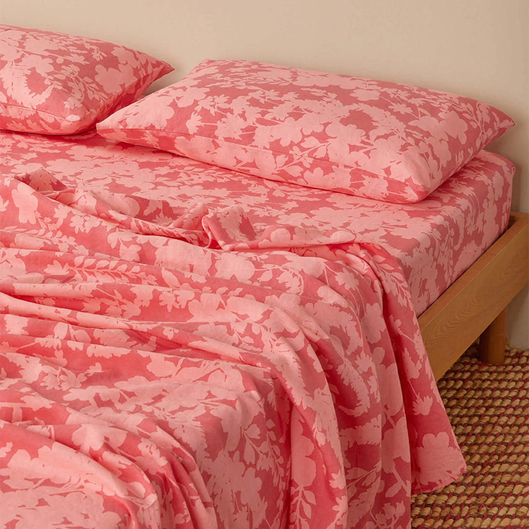 Bonnie & Neil Petal Pink Linen Fitted Sheet