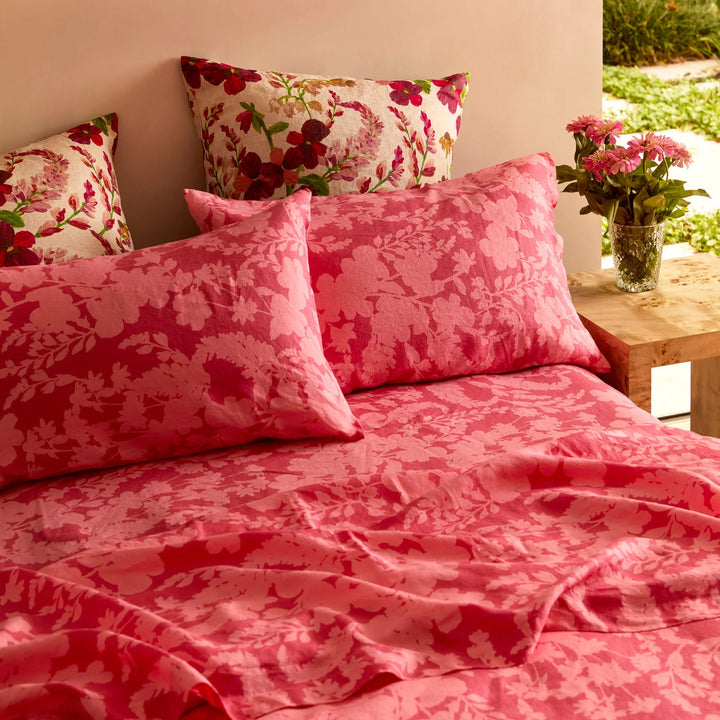 Bonnie & Neil Petal Pink Linen Fitted Sheet