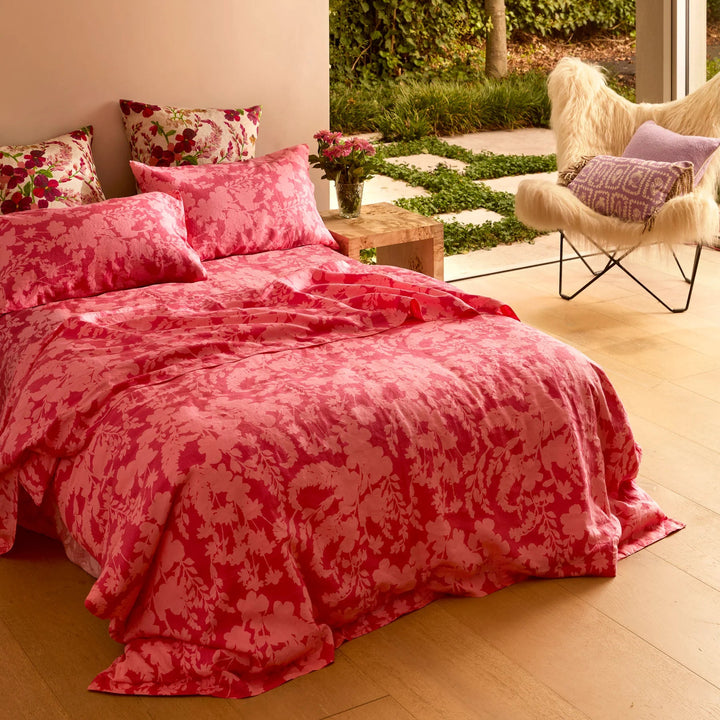 Bonnie & Neil Petal Pink Linen Fitted Sheet