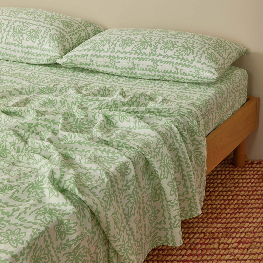 Bonnie & Neil Daisy Sage Linen Fitted Sheet