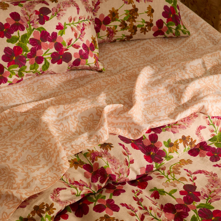 Bonnie & Neil Daisy Buff Linen Fitted Sheet