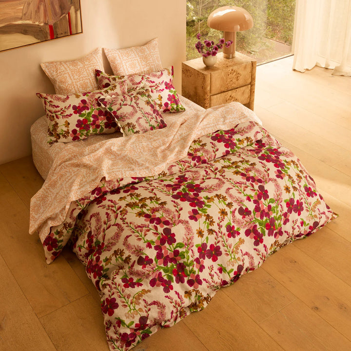 Bonnie & Neil Daisy Buff Linen Fitted Sheet