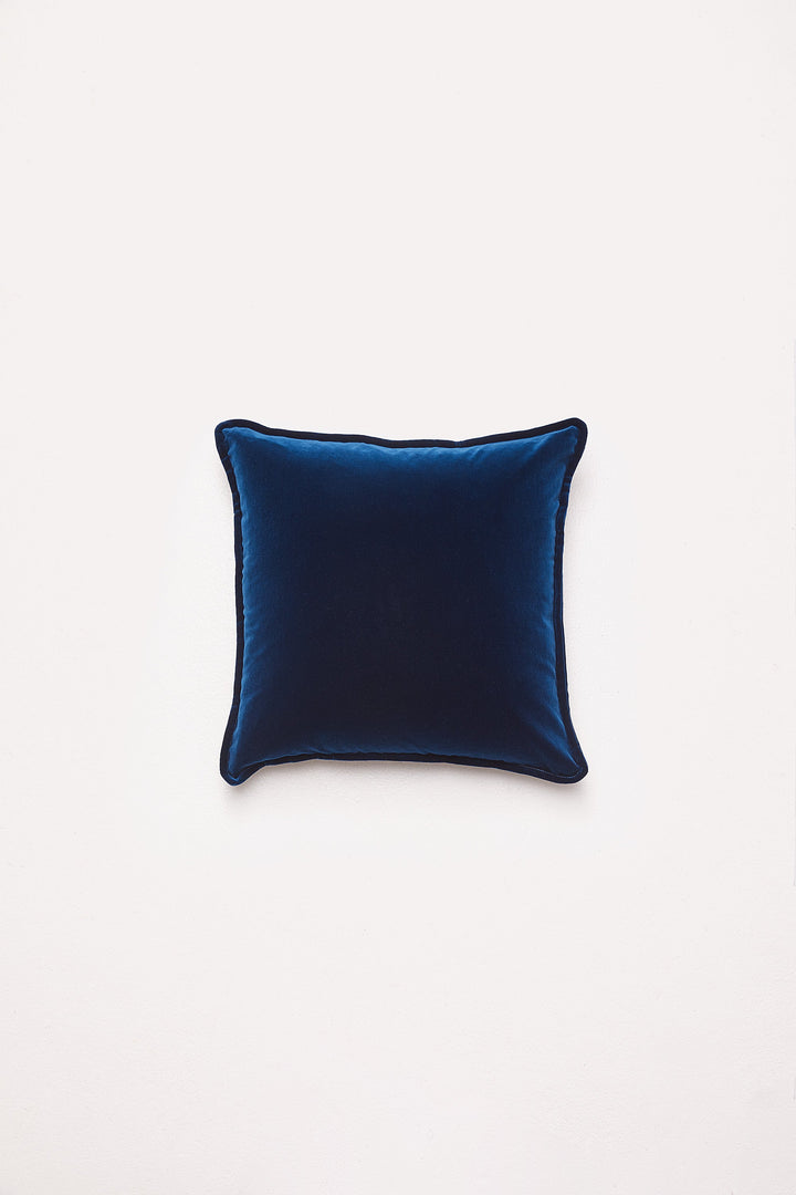 Hommey Velvet Cushion - Midnight Blue