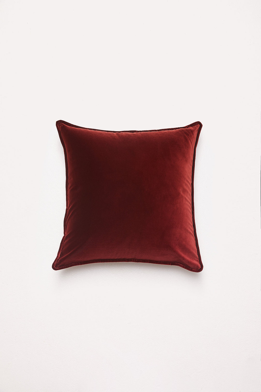 Hommey Velvet Cushion - Cognac