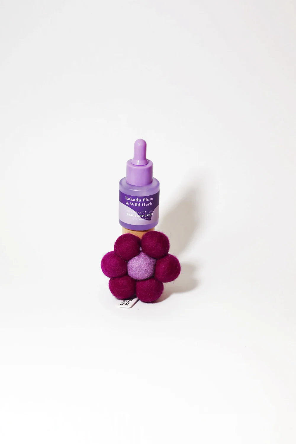 Grace and James Kakadu Plum & Wild Herb Felt Air Freshener