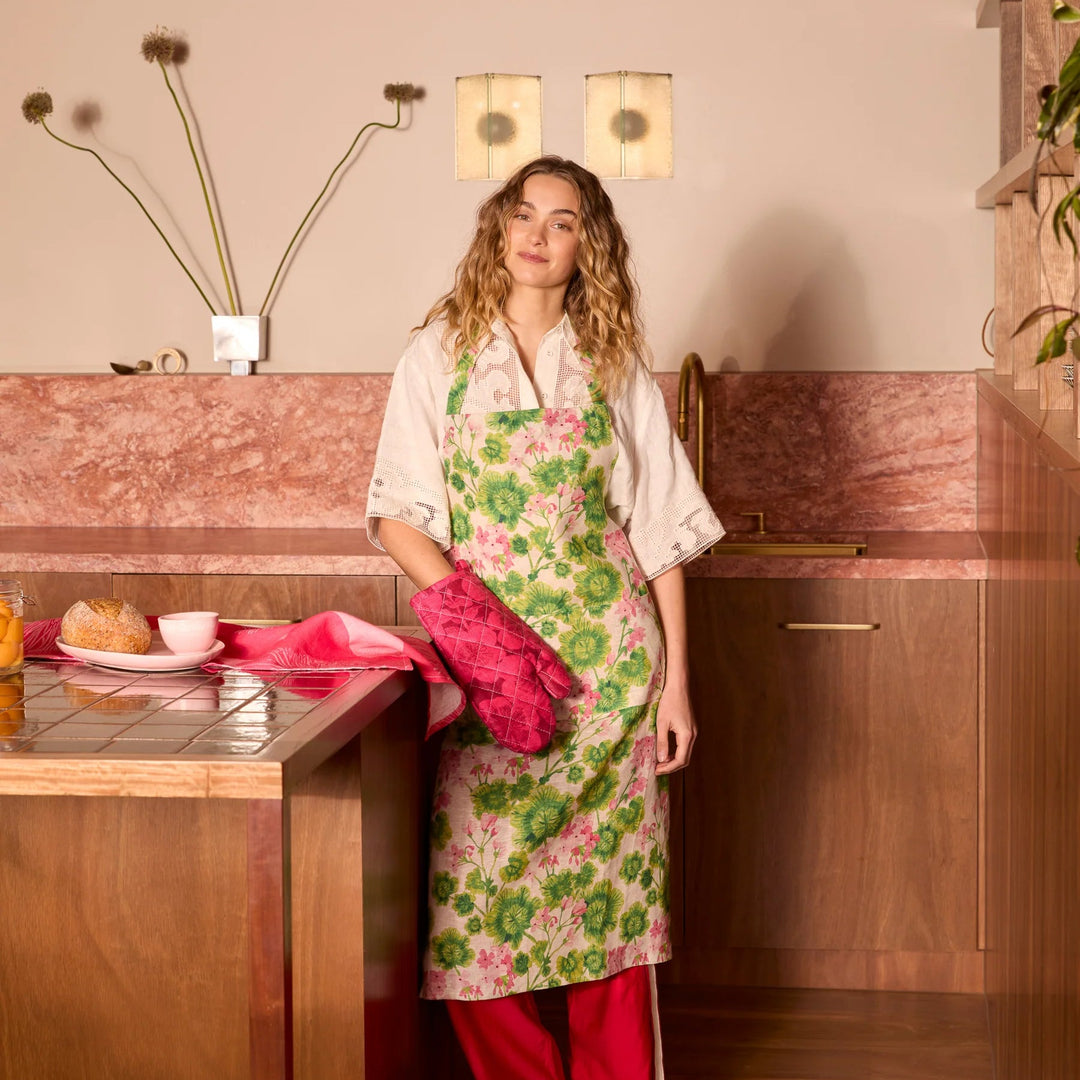 Bonnie & Neil Jardin Cerise Linen Oven Mitt
