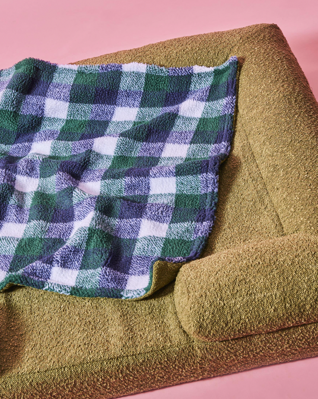 Kip & Co Fred Boucle Dog Bed