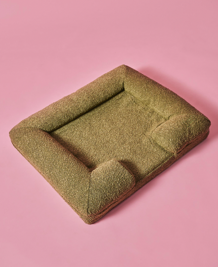 Kip & Co Fred Boucle Dog Bed