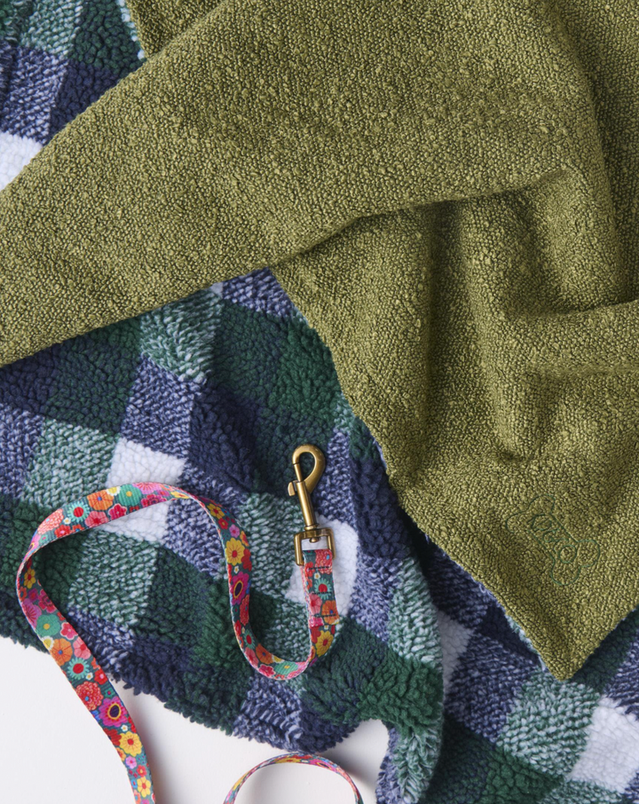 Kip & Co Fred Boucle Sherpa Dog Blanket