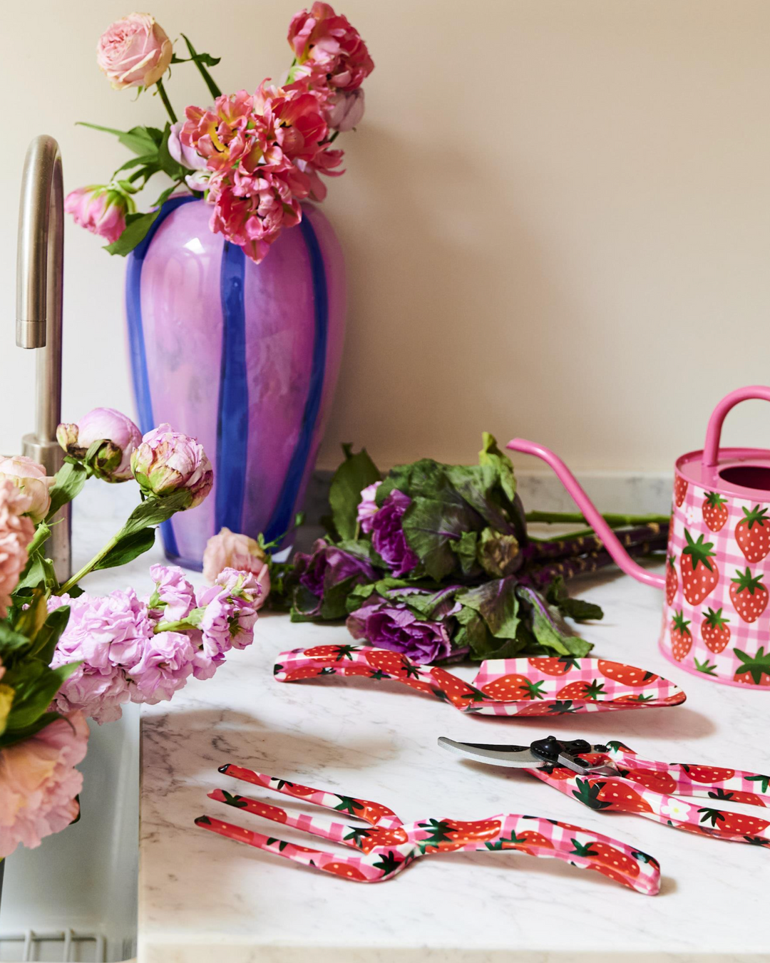 Kip & Co Strawberry Jam Garden Secateurs and Gloves Set