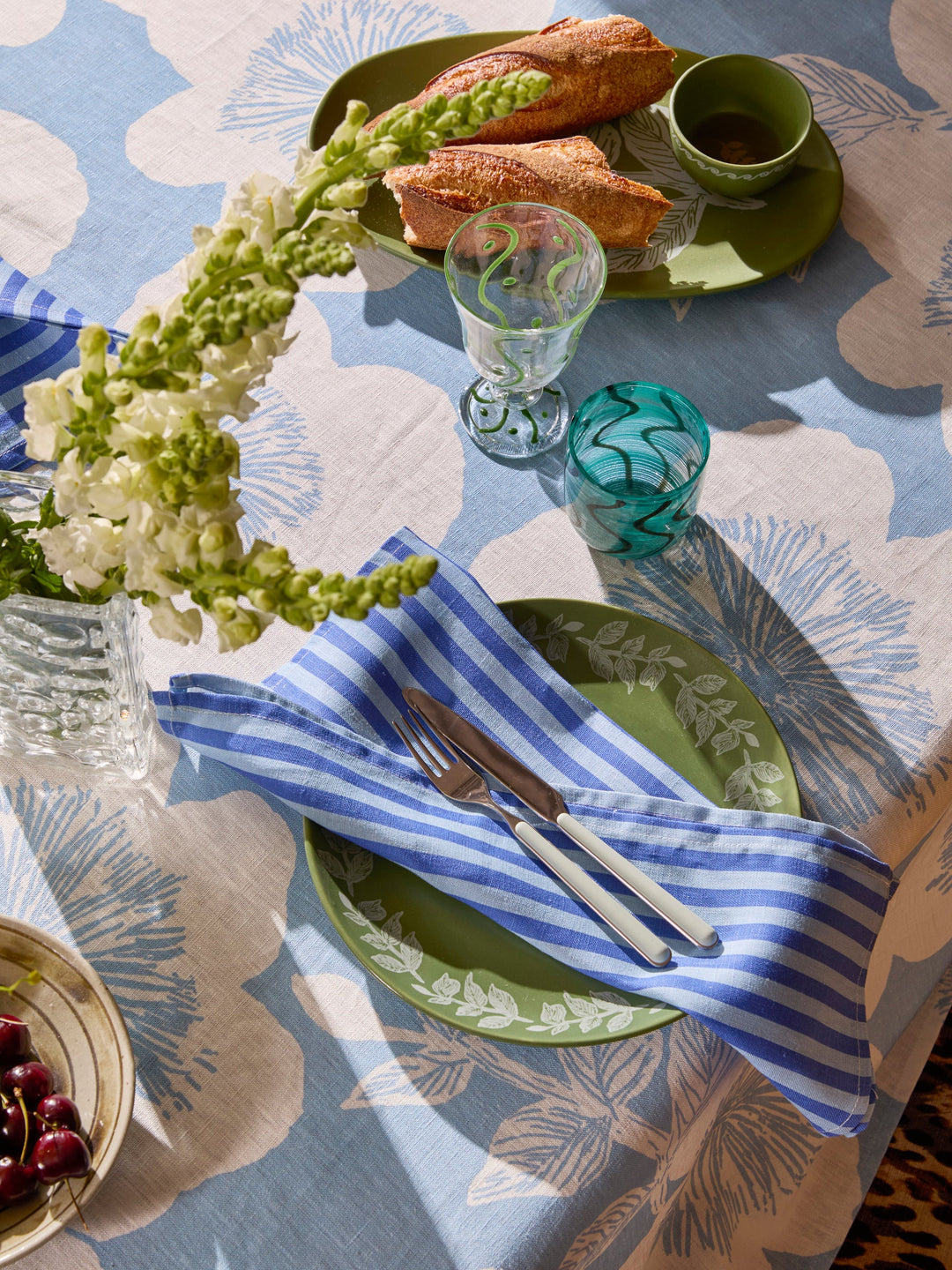 Bonnie & Neil Jardin Dove Linen Tablecloth