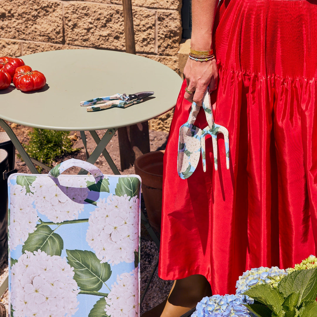 Kip & Co Hydrangea Blue Garden Tools and Gloves Set