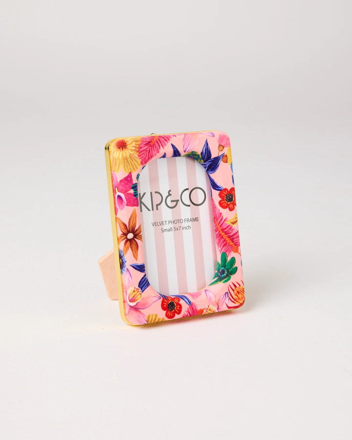 Kip & Co Wild Flowers In Bloom Oval Velvet Photo Frame