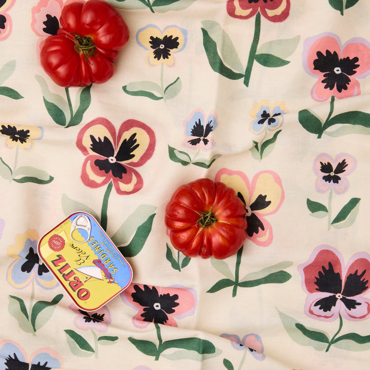 Kip & Co Pretty Pansy Tablecloth
