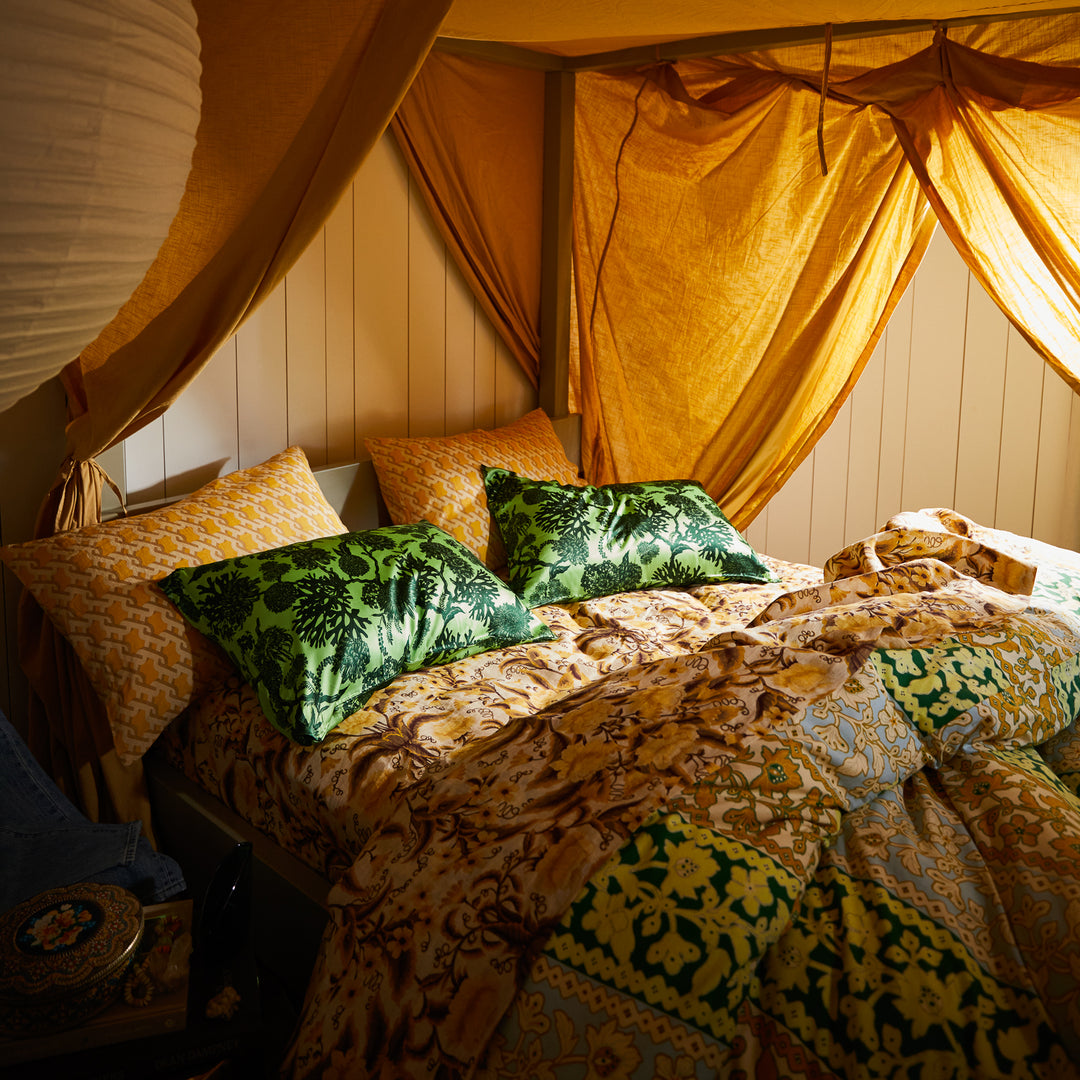 Sage x Clare Delphine Silk Pillowcase - Key Lime