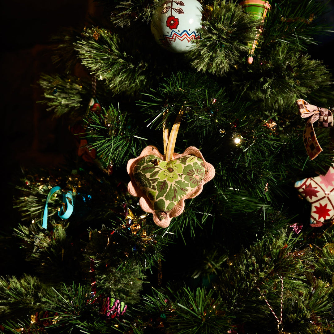 Sage x Clare Magnolia Cotton Heart Decoration - Cactus Green