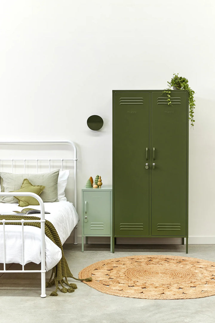 OliveTwinnyKidsStyled_Vertical_1800px_1296x